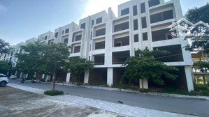 bán cắt lỗ nhanh căn lk ven biển flc sầm sơn giá chỉ hơn 1 tỷ tt, diện tích 108m2 mặt tiền 6m