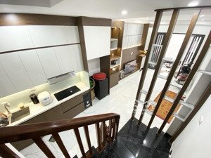 hiếm-cực hiếm-lô góc - ô tô đỗ cửa - ô tô tránh cạnh nhà - nhà đẹp mới koong ở luôn