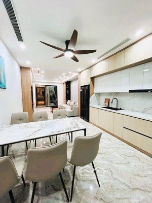 siêu hiếm xuân đỉnh 45m2 - 6 tầng thang máy, ô tô đỗ, ngõ rộng 4m, phân lô ở ngay, đủ nội thất