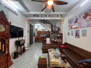  BÁN NHÀ 3 TẦNG ĐỘC LẬP – PHỦ THƯỢNG ĐOẠN – GIÁ CHỈ 2.7 TỶ (CÓ LỘC)!