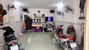 vị trí đắc địa ngay trường đại học, hẻm nhựa lớn 47m2