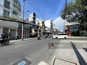 ngay sát quận 1 - căn góc 2 mặt tiền ngô tất tố - ngang 11mx5m - 2 lầu - giá 10,9 tỷ