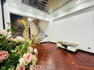 bán gấp nhà phân lô, ô tô, kinh doanh, phố thanh xuân.dt55m, 5tầng, giá chào 17.5 tỷ.