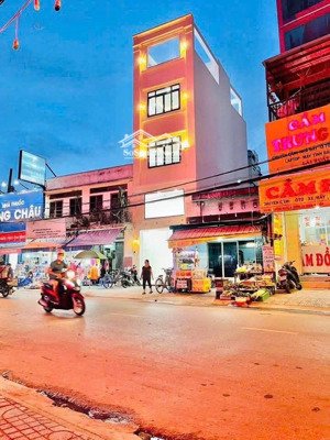 bán nhà 4 tầng mặt tiền thống nhất kinh doanh buôn bán dt 4x13 gía chỉ 7.9 tỷ tl