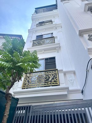 kim mã! nhà mới king koong, thang máy, ngõ thông tứ tung, 2 thoáng trước sau, 35m*5tầng ở ngay