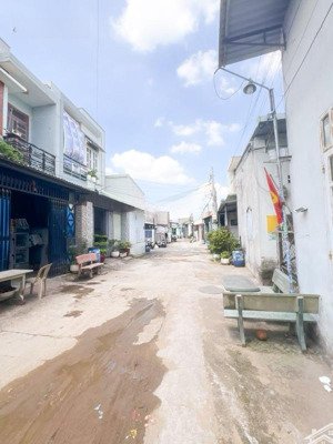 nhà đẹp- hẽm ô tô tránh- nguyễn thị minh khai, tân đông hiệp, 67.5 m, 1trệt1lầu 3pn, giá 3.55 tỷ