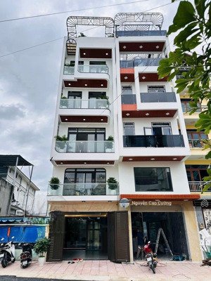 siêu phẩm 5 tầng có thang máy 5x17m đường 12m khu biệt thự trần thị năm, tân chánh hiệp, q12