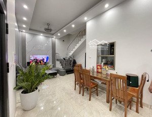 bán nhà phố hồng tiến, sổ đỏ 50m2 * mặt tiền 5m nở hậu gần bệnh viện tâm anh