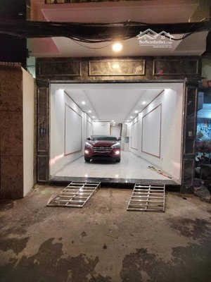 bán nhà phố cầu giấy 55m2 19.5 tỷ thang máy gara ôtô thông sàn phố sầm uất kd đỉnh