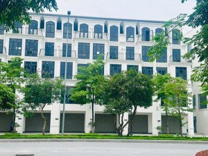 chỉ 16,99 tỷ căn liền kề diện tích 100m2 khu anh quốc dự án hinode royal park. liên hệ: 