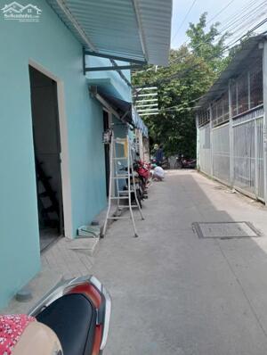 48. Cho thuê 4 phòng trệt gác mặt tiền hẻm 216 đường 3/2