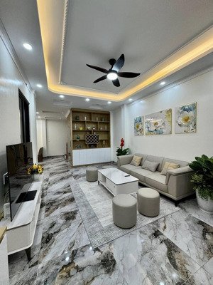 bán nr đường 19 tháng 5, văn quán, hà đông, hn, 2 bước ra ô tô đỗ, dt 38m2, 5 tầng, gia, 8,6 tỷ