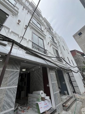 bán nhà hoa lâm, việt hưng, long biên: 38m, 5 tầng, giá 6,4 tỷ: ô tô đỗ cổng, gần phố, sát bigc