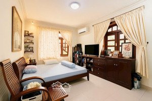biệt thự mới giảm 4 tỷ - gần 300m một đời chủ phú nhuận