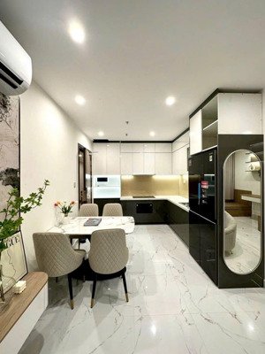 cần cho thuê căn hộ garden gate q.pn. dt: 78m2, 2pn, 2wc, full nt. giá: 16tr/th. lh: 