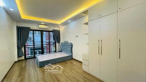 hoàng văn thái, phân lô công an. 3 mặt tiền. ô tô chạy vòng quanh. 70m chỉ 23 tỷ tiểu học