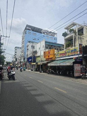 bán nhà mặt tiền -6x10m -6tầng -lâm văn bền-tân thuận tây-q7 -gia 20ty