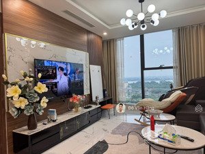 bán căn 3 ngủ full đồ view sông hồng - giá 8,8 tỷ sổ đỏ sang tên