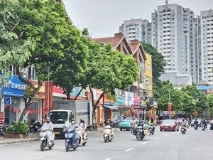 bán gấp lk làng việt kiều châu âu, mỗ lao, hà đông, trục chính view hồ - 2 mặt đường kinh doanh