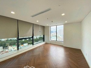 cho thuê văn phòng 240m2, 79 triệu tại phường 17, phú nhuận, hcm - hàng hiếm đẹp