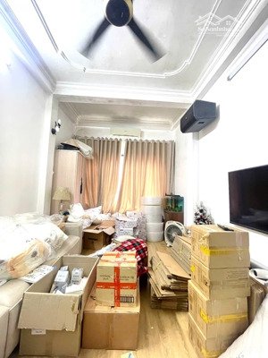 bán nhà đội nhân ba đình dt 20/24m x 5t x mt 3,1m giá 9,9 tỷ có thương lượng