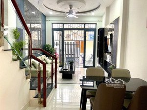 hàng hiếm trung tâm - nhà kiệt hoàng diệu chỉ cách đường chính 90m chỉ 4 tỷ x vị trí đắc địa