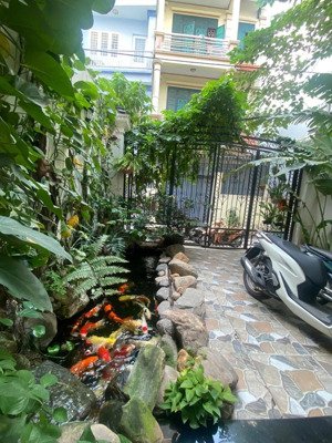 bán nhà phố hồng tiến 183m2, 7 tầng, có thang máy giá hơn 40 tỷ, tiểu cảnh, sân vườn