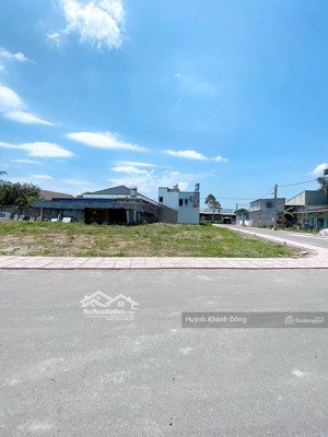cần bán gấp đất gần chợ kinh nước mặn, mt đ. đt826b, phước đông, cần đước, long an 100m2/650tr shr