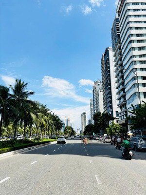 hàng hiếm góc 2 mặt tiền đường hồ nghinh, 250m2 mặt tiền 16m giá đầu tư chỉ 4x tỷ, lh: 