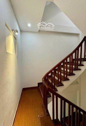 bán nhà vương thừa vũ 38m2, giá 13,2 tỷ