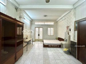 bán nhà phú nhuận khu vip phan đình phùng 157m2 3 tầng 9 phòng gần quận 1