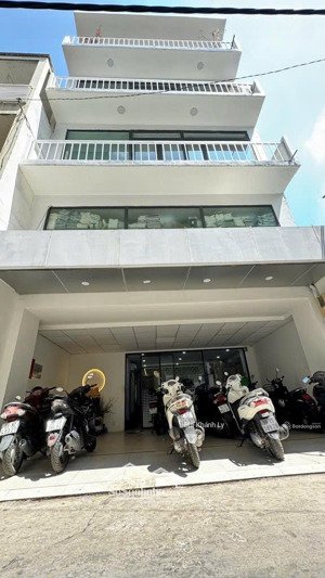 bán nhà phú nhuận huỳnh văn bánh gần lê văn sỹ 5 tầng sân thượng thuê 80tr/th