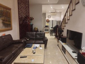 tây hồ - dân xây 4 tầng, ngõ thông 6m ô tô tránh, thoáng trước sau, 9.75 tỷ/ 70m2