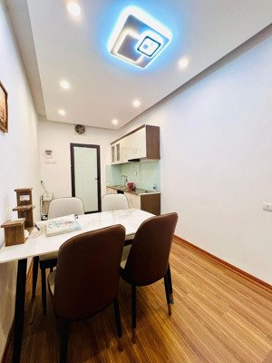 chính chủ bán căn hộ tập thể 8/3 - trung tâm hai bà trưng