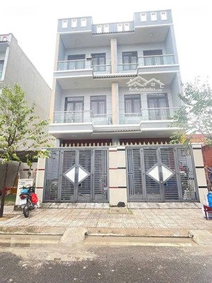 bán nhà hoàn công 1 trệt 2 lầu - đường nhựa 13m - p dĩ an củ - gần cụm trườg học dĩ an giá 4.5 tỷ