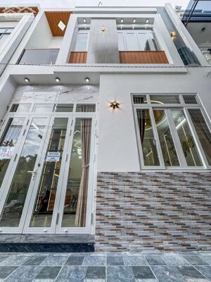 NHÀ TRỆT LẦU FULL NỘI THẤT - HẺM TỔ 3 ĐƯỜNG NGUYỄN VĂN LINH - GẦN CHỢ BÀ BỘ