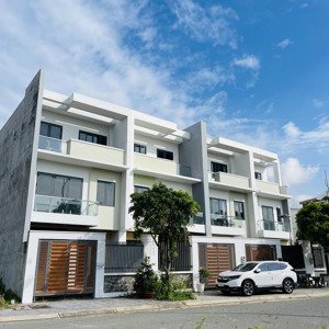 bán nhà phố 6x20m, 1 trệt 2 lầu, dự án bà rịa city gate, sổ hồng, đường 13m, giá 4.5 tỷ