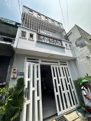 bán nhà chính chủ shr hiệp thành gần hẻm 3,5m lê văn khương trạm xe buýt thới an.dt:4,1x11m 2pn 2wc