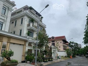 hiếm! nhà 3 tầng mới, 74m2 ngay tây hòa, khu dân cư vip hẻm 7m ô tô tránh, giảm mạnh 8 tỷ