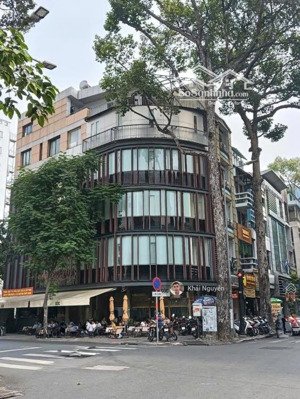 bán gấp góc 2 mặt tiền trần hưng đạo ,quận 1-130m2(8x18)-h-6 tầng thang máy hđt 200 tr-gía 70 tỷ