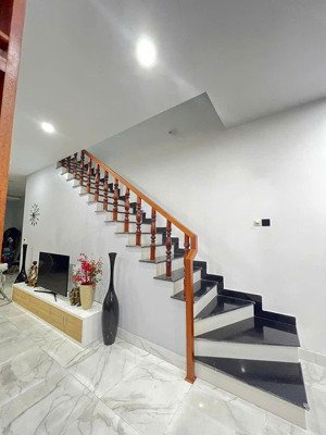 bá nhà mặt tiền đường ngô quyền, vị trí đắc địa,nhà đẹp - pháp lý rõ ràng