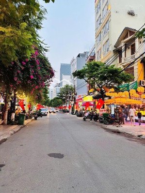 "cực phẩm" -bán lô đôi mặt phố sát biển -liền hồ nghinh, vị trí vàng phước mỹ - mt 8m - nhỉnh 15 tỷ