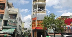 bán nhà góc 2 mặt tiền đường hậu giang, phường 11 - quận 6. dt: 5,5 x 11 (4 tầng). giá: 17 tỷ
