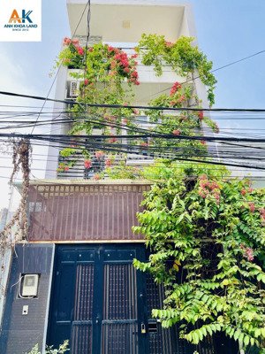 bán gấp nhà đẹp 64m2 shr, hoàn công, 64m2 ngang 4m, đường oto, giá đầu tư chỉ 4 tỷ nhận nhà đẹp