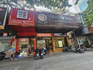 hàng ngang, 30m², mt 3m, 80tr/th hoàn kiếm, phù hợp thời trang, mỹ phẩm, phụ kiện cao cấp...