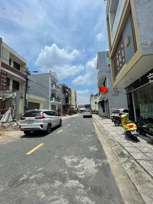 chào bán căn nhà 2 tầng tại đồng dộc thủy đường, diện tích đất 85m2, diện tích sàn 170m2. hướng bắc