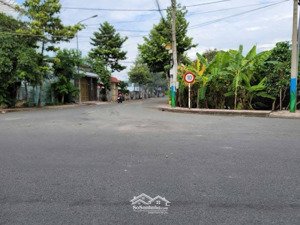 chủ ra nước ngoài cần bán nhanh lô đất dt 119m2 ở lái thiêu, thuận an, bd. làm việc chính chủ, shr.