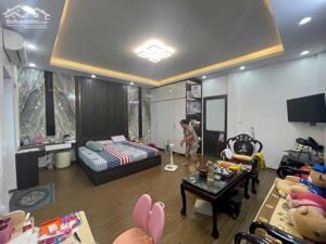 BÁN GẤP NHÀ KIM MÃ BA ĐÌNH 45m2, 5 TẦNG MẶT TIỀN 5m GIÁ 9.1 TỶ