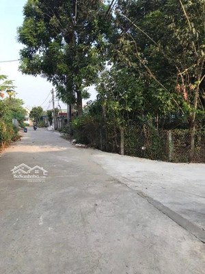 hạ giá 200 triệu lô góc 2 mặt tiền dx68 phường định hoà,dt 7x40 tc 60m ,giá 3,1 tỷ