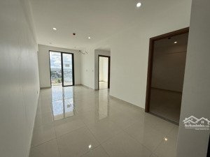 nhà đẹp 2pn 2wc cạnh bờ sông và gần khu ăn uống vui chơi